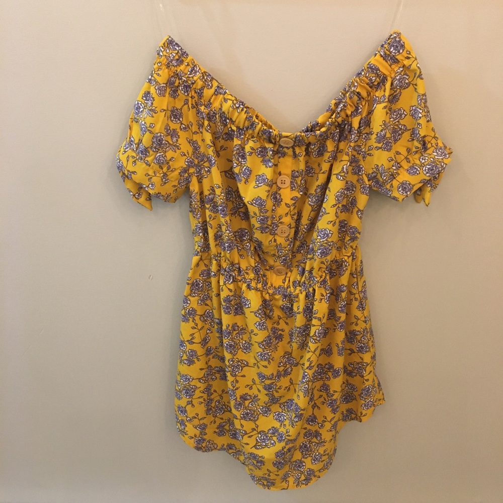 Yellow off-shoulders floral dress holidays dress